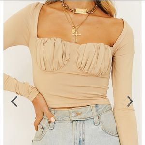 VG Fashion Travel Top in Sand